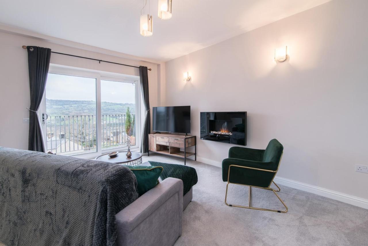 Immaculate 3 Bed House - Stunning Balcony Views Apartment มัทล็อก ภายนอก รูปภาพ