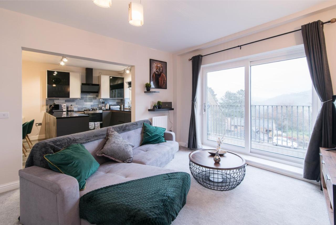 Immaculate 3 Bed House - Stunning Balcony Views Apartment มัทล็อก ภายนอก รูปภาพ