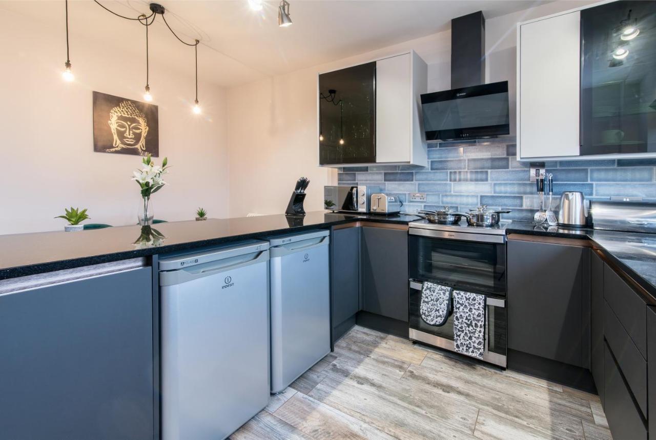 Immaculate 3 Bed House - Stunning Balcony Views Apartment มัทล็อก ภายนอก รูปภาพ